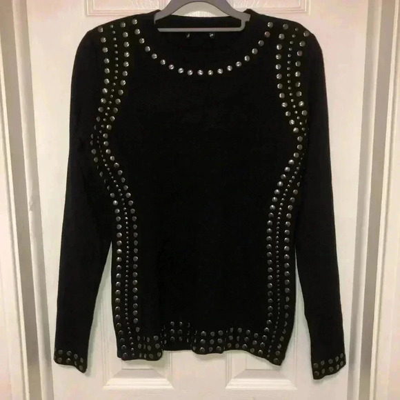 VENUS Women’s Black Long Sleeve Top with silver button accents M XL - Picture 9 of 16